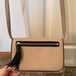 Kate spade beige and black crossbody
